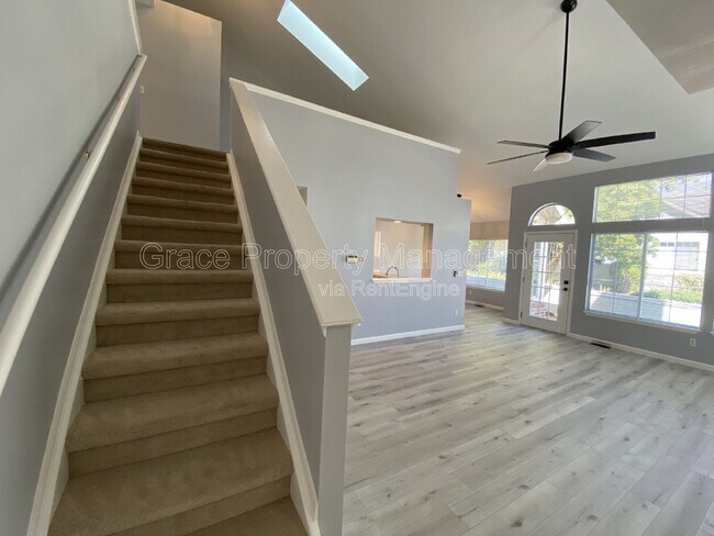 Building Photo - 1210 E 130th Ave