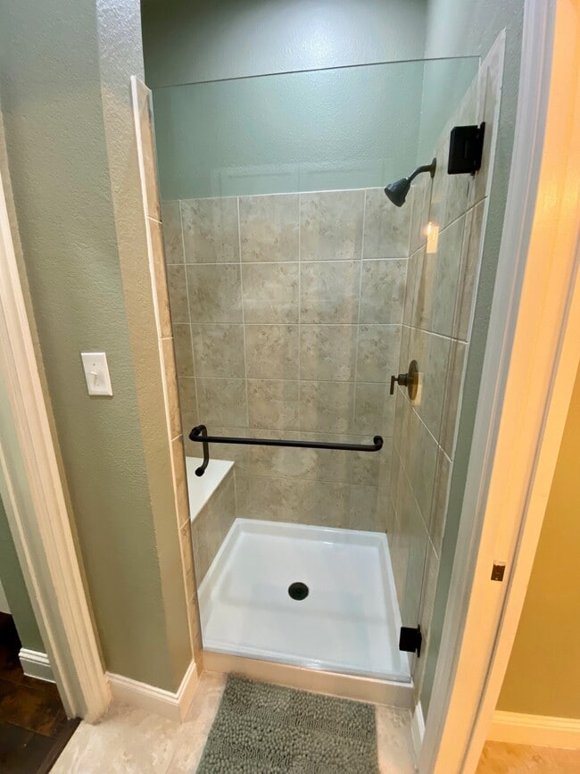 Building Photo - 5432 Mesquite Dr