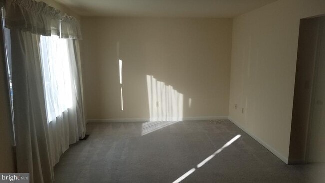 Building Photo - 244 Overlook Ct