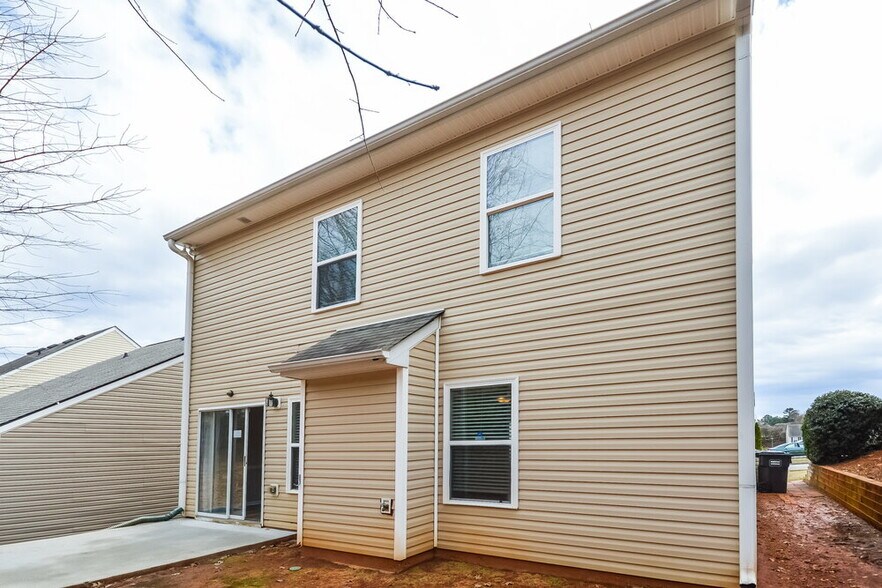 Building Photo - 1472 Alcovy Falls Dr SE