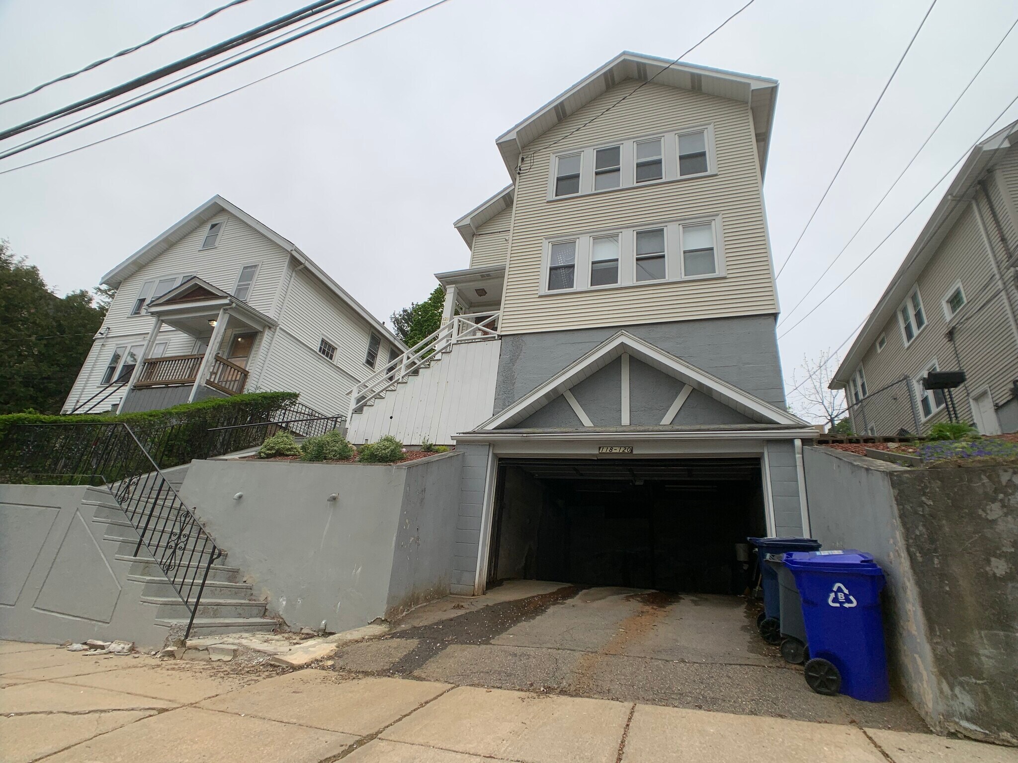 Building Photo - 120 Nonantum St