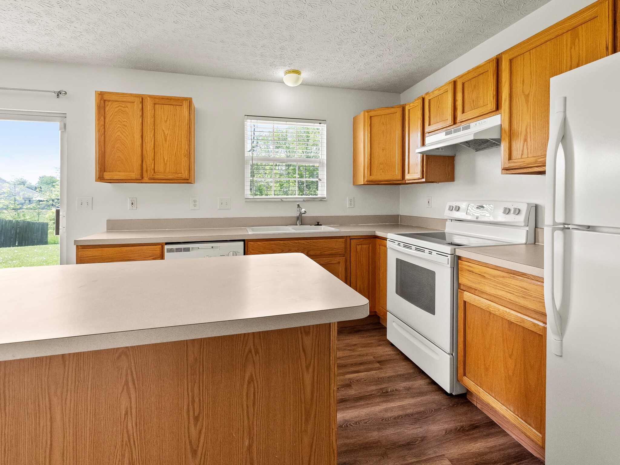 Building Photo - 8946 Trinity Cir
