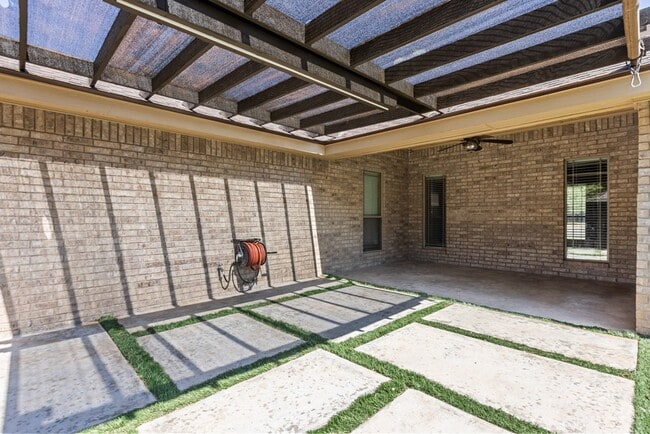 Building Photo - 4900 Rio Grande Ave