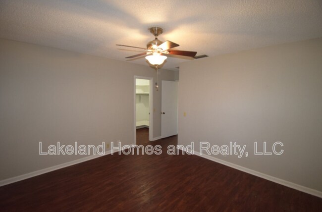 Building Photo - 145 Audubon Rd