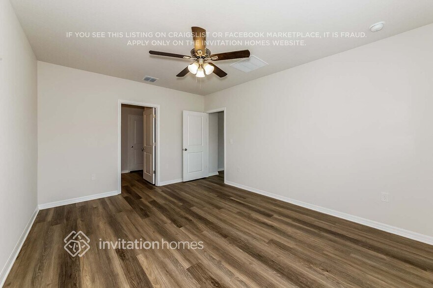Building Photo - 8017 Majestic Palms Ct