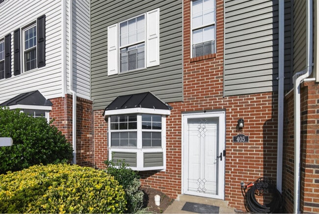 Building Photo - 405 Westminster Ln