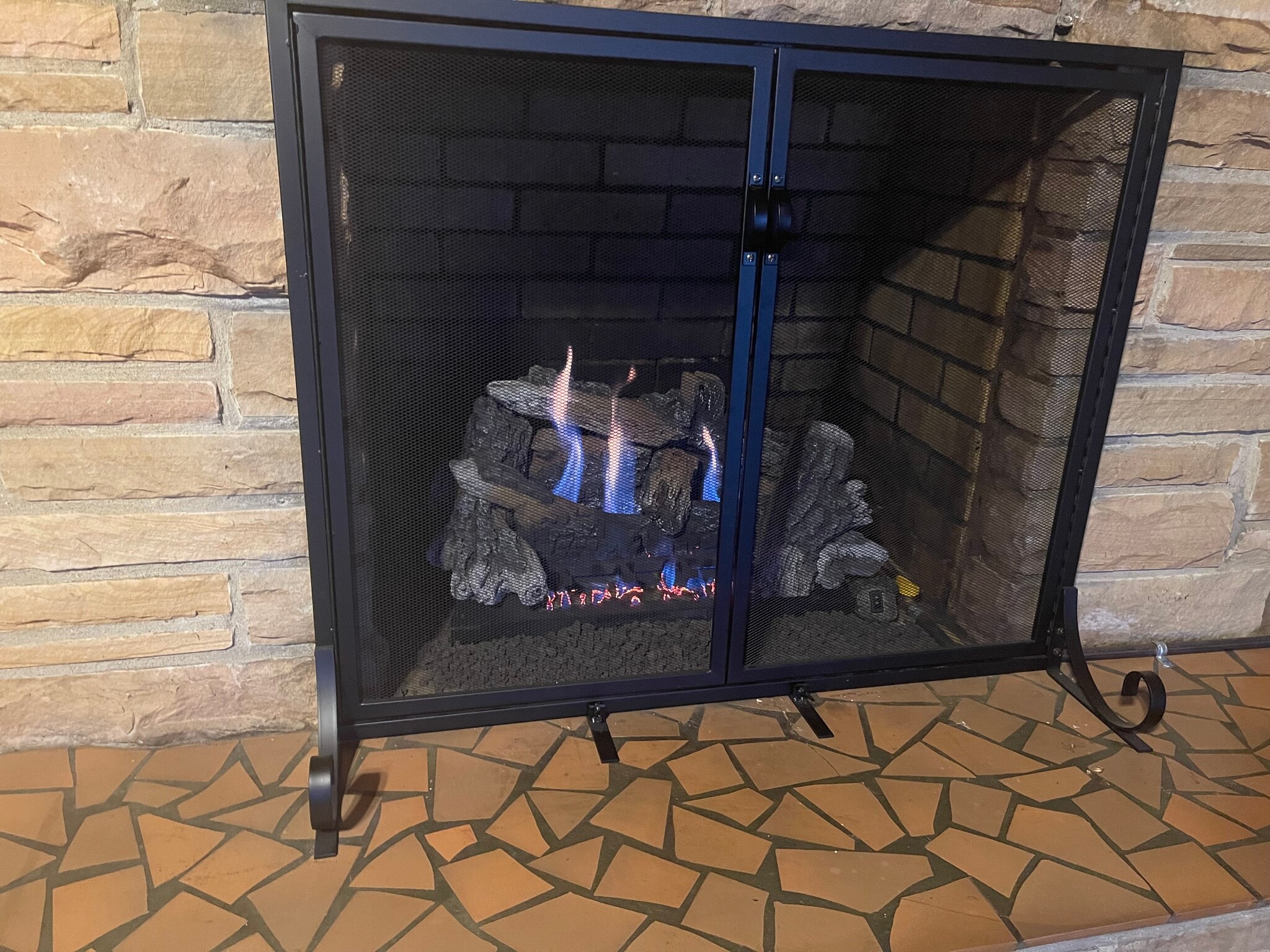 Building Photo - 1128 Clayton Dr