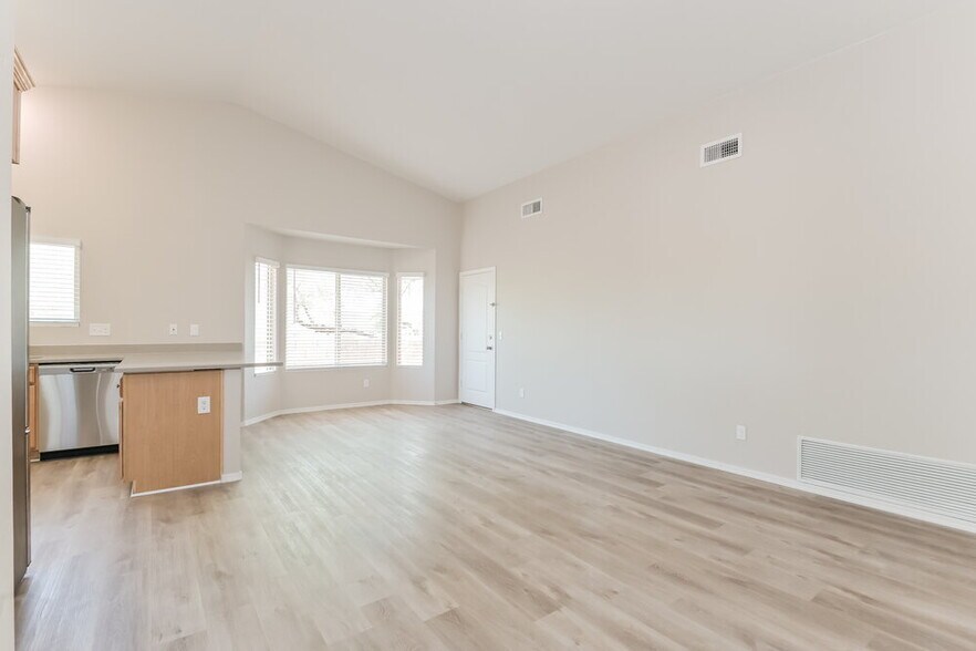 Building Photo - 7306 W Moonmist Pl