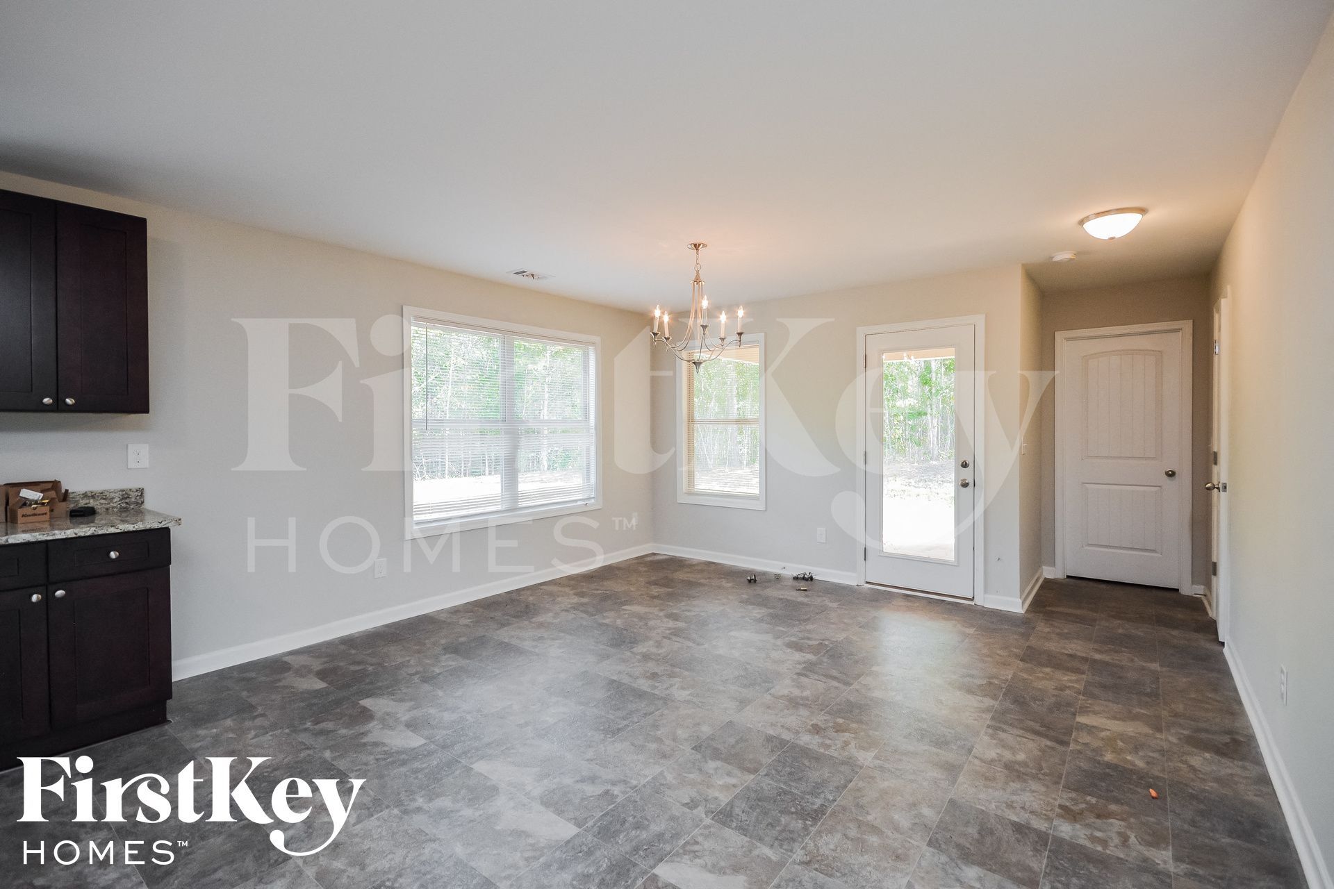 Building Photo - 145 Ascott Trace