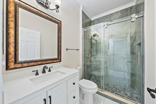 Building Photo - 9606 Shepard Pl