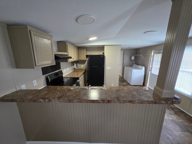 Building Photo - 1011 Jane Cir