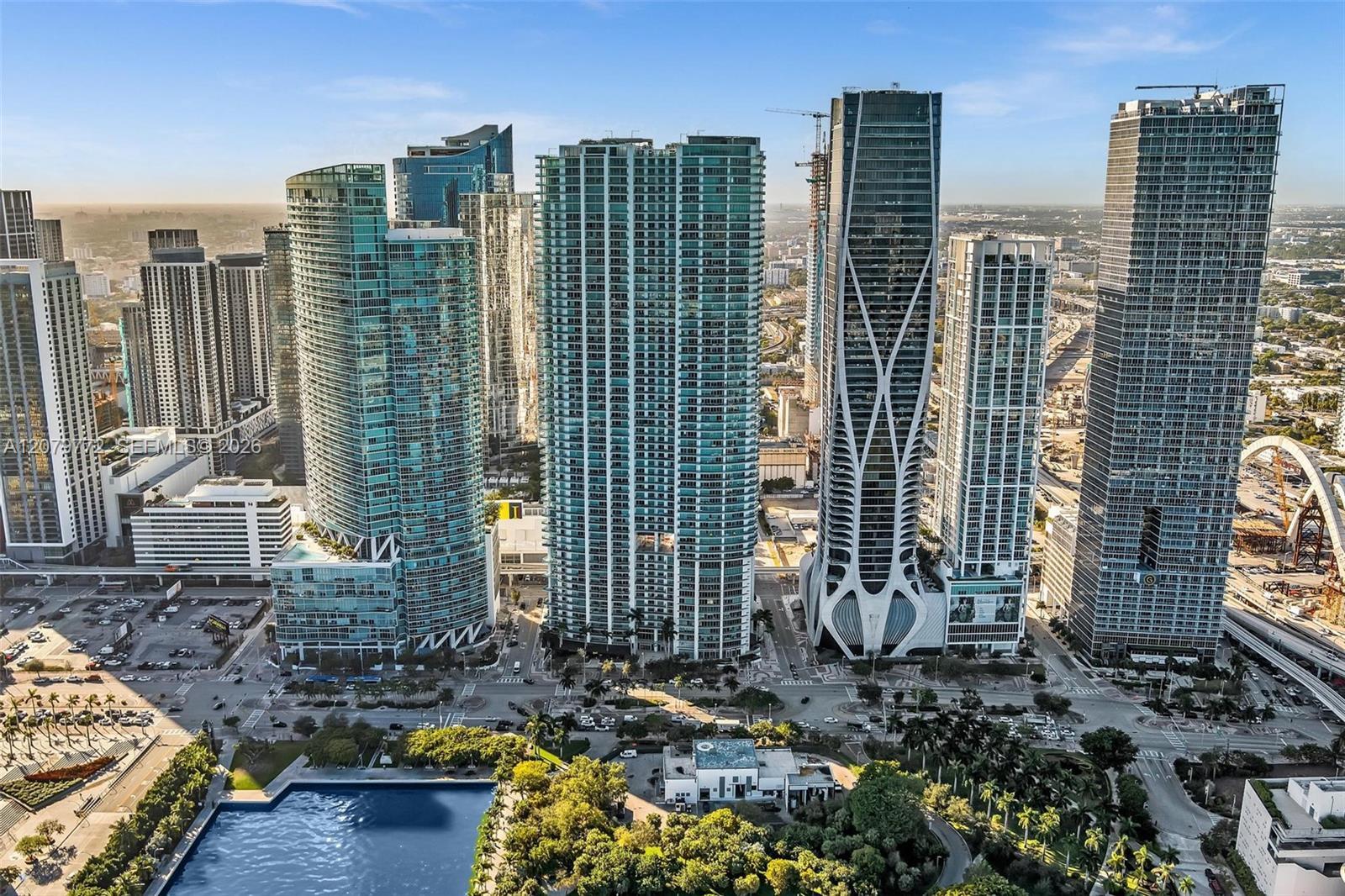 Building Photo - 900 Biscayne Blvd