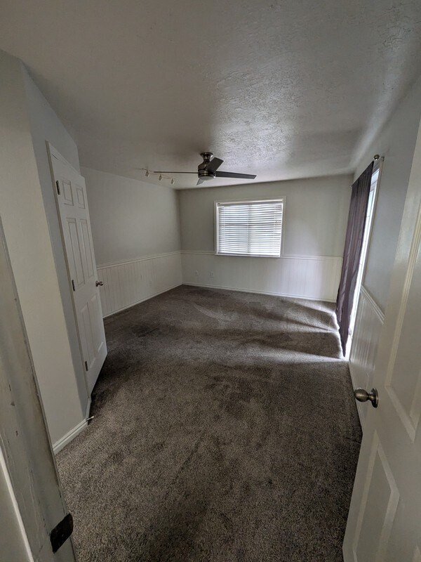 Building Photo - 1255 W 1520 N