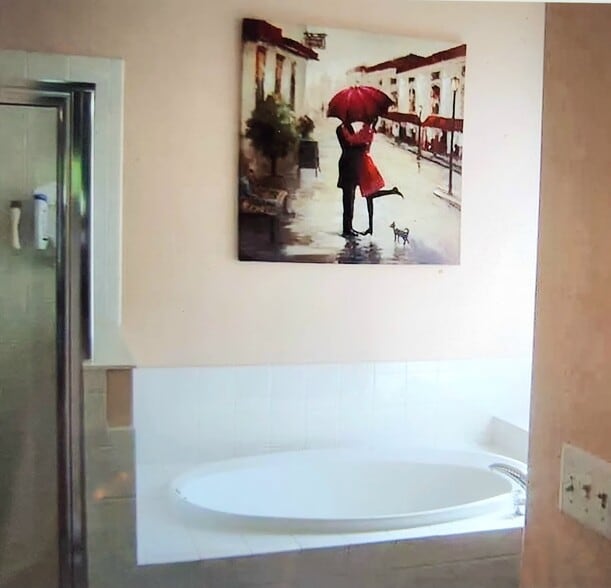 Open master bathroom - 1712 Mellon Way