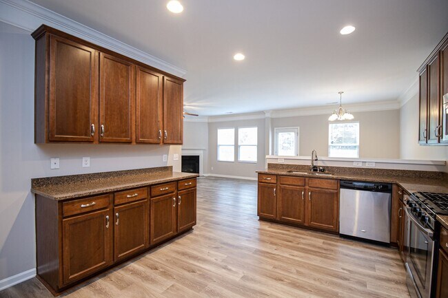 Building Photo - (Coming Soon) Beautiful 4 Bedroom Home in ...