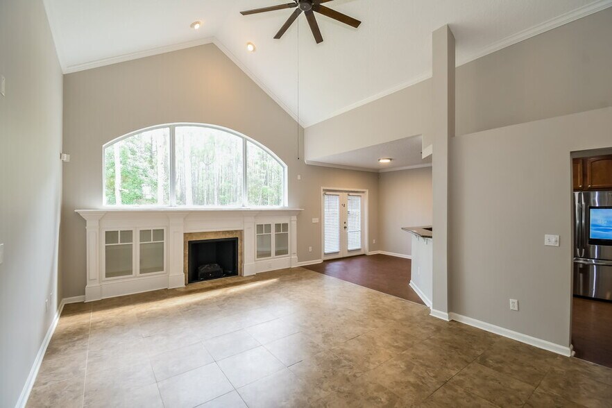 Building Photo - 9224 Redtail Dr