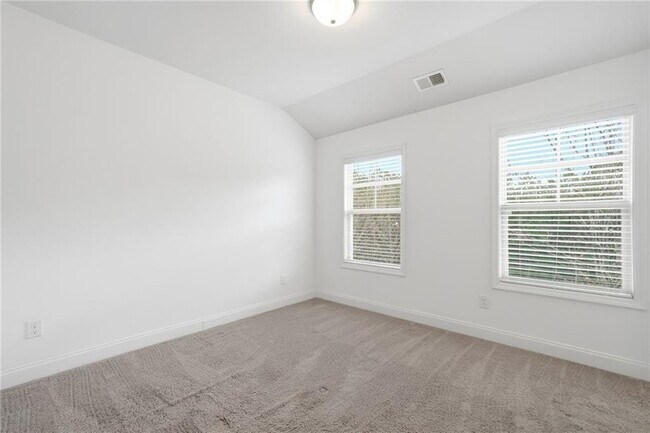 Building Photo - 1450 Baygreen Rd