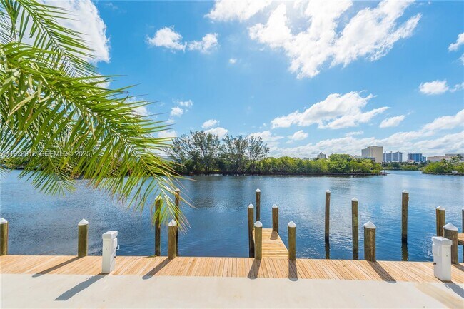 Building Photo - 1180 N Federal Hwy