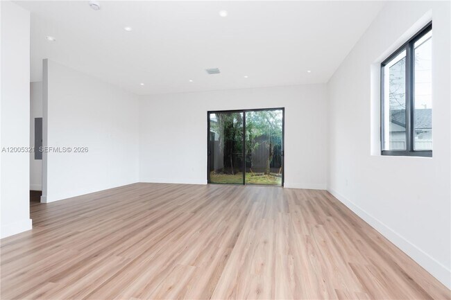 Building Photo - Northwest 3rd Street, Miami, FL 33126 - 3 BR 3.5 BA single-family home