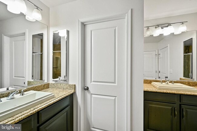 Building Photo - 23493 Adagio Terrace