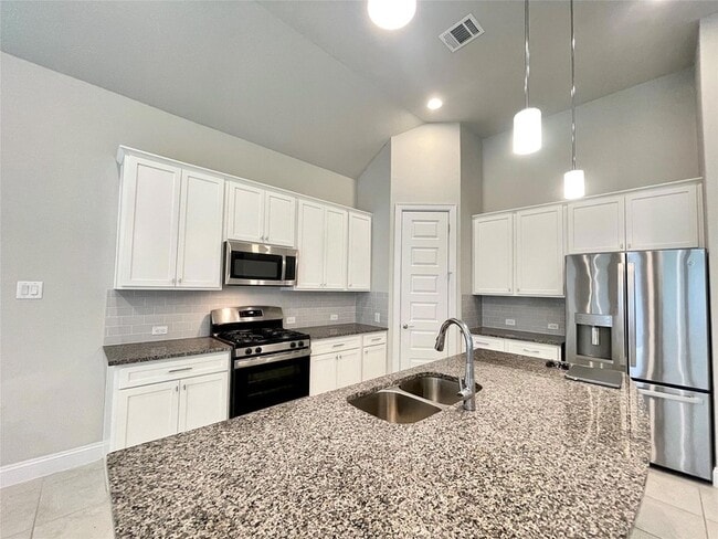 Building Photo - 6405 Coalinga Ln