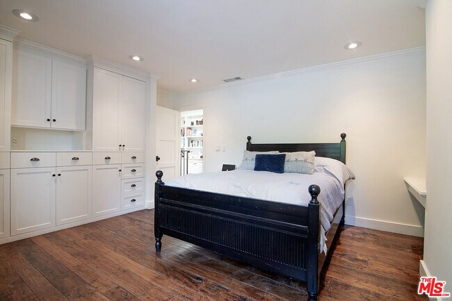 Building Photo - 9530 Moonridge Terrace Pl