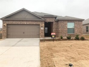Building Photo - 1917 Lilac Dr