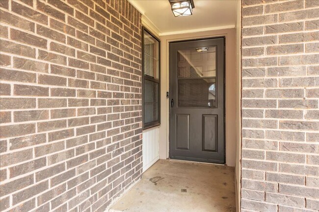 Building Photo - 4121 Monica Dr