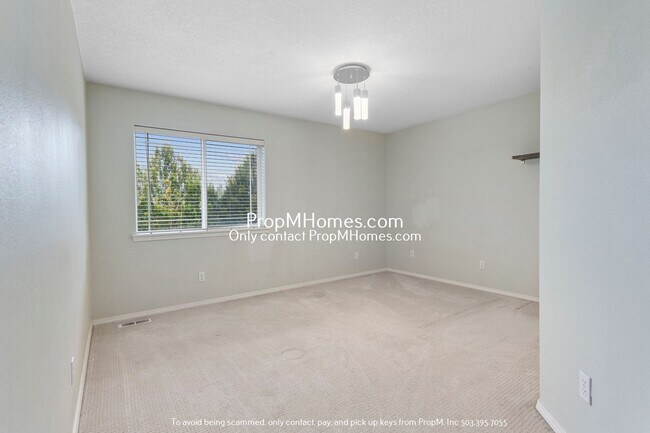 Building Photo - Spacious Five Bedroom Home in Progress Ridge!