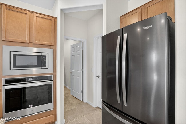 Building Photo - 17763 W Granite View Dr