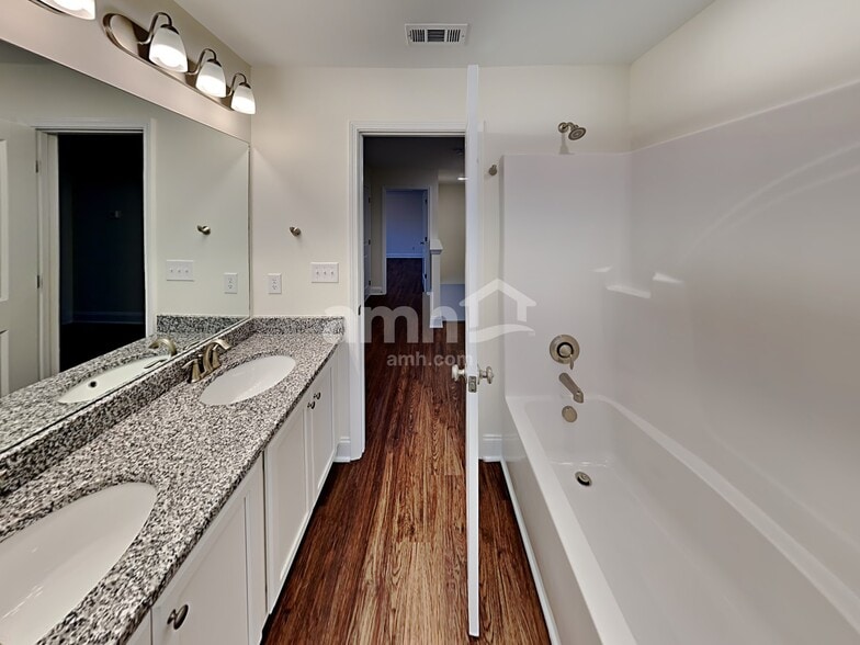 Building Photo - 4757 Chutney Dr