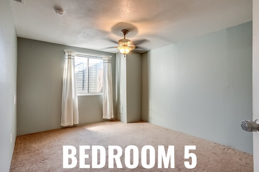 Building Photo - 2137 S Vallejo St