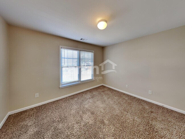 Building Photo - 3215 Thimbleberry Trail