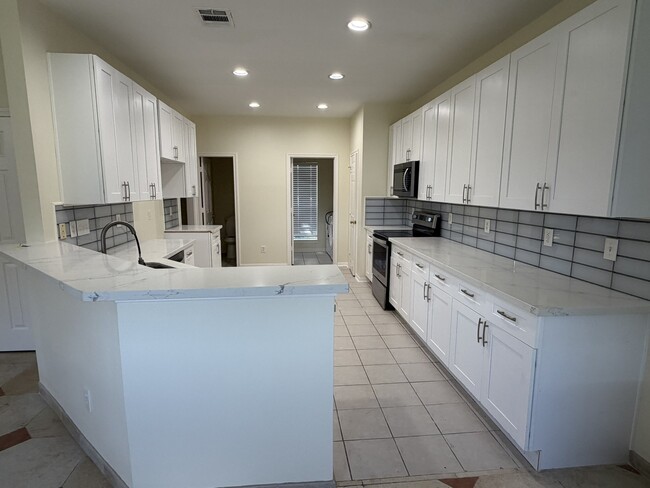 Building Photo - 15107 Palton Springs Dr