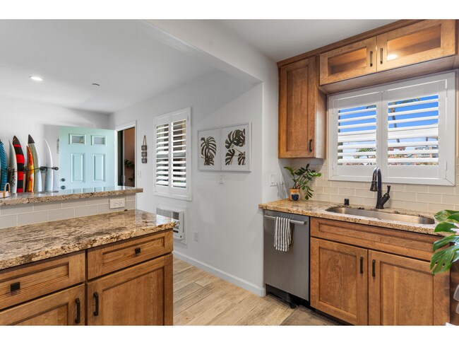 Building Photo - Fully Remodeled & Furnished – Villas at Ka...