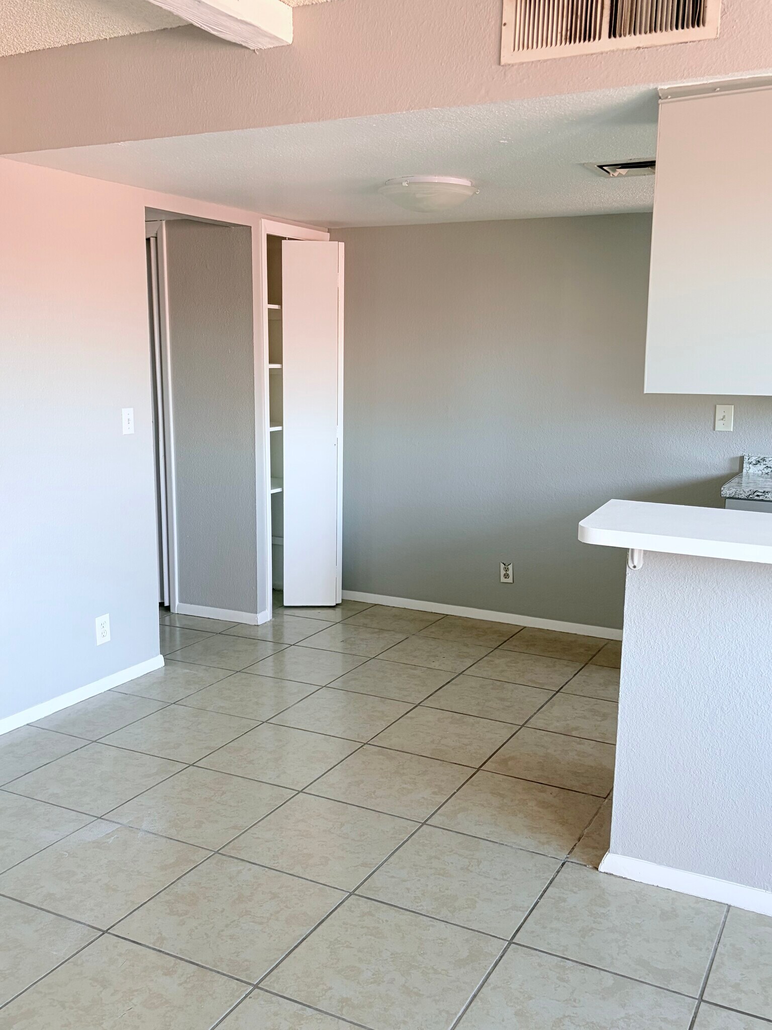 Building Photo - 1062 N July Cir