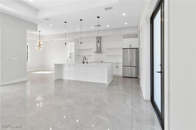 Building Photo - 2740 35th Ave NE