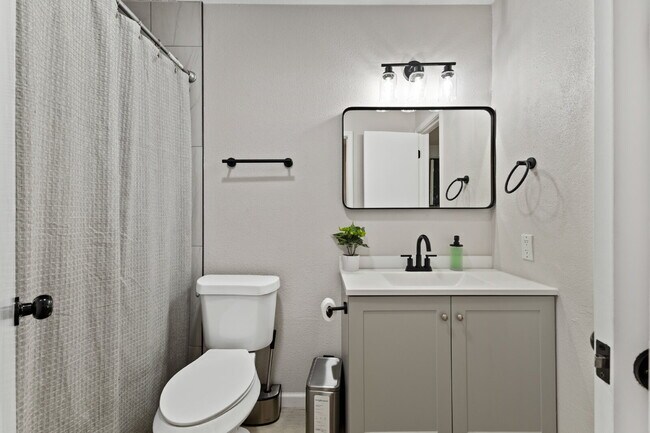 Building Photo - 5522 Allbrook