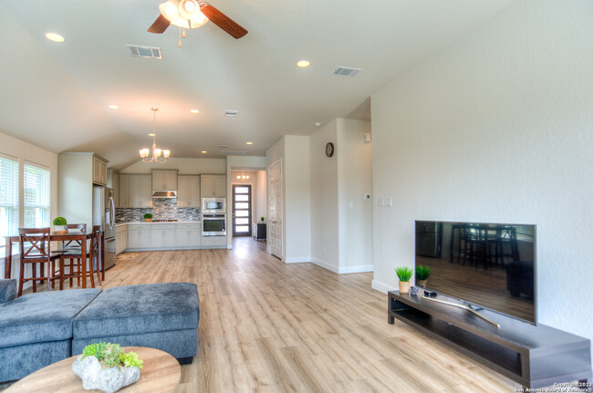 Building Photo - 118 Cordova-