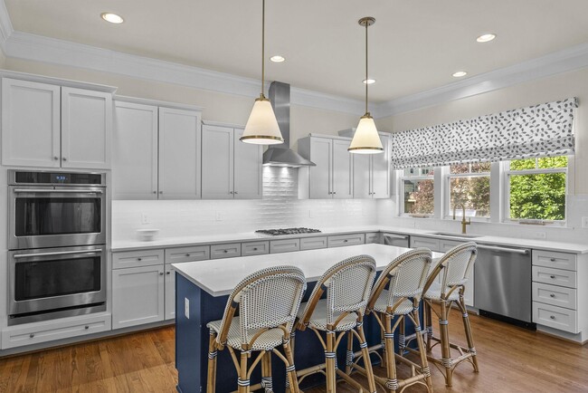 Building Photo - 4039 Cray Dr