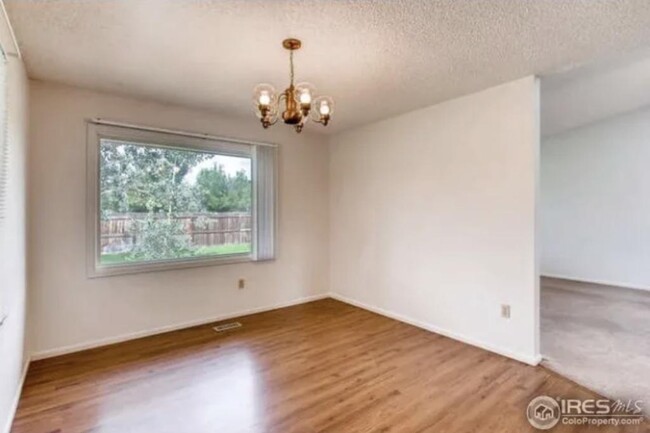 Building Photo - 2742 Goldenrod Pl