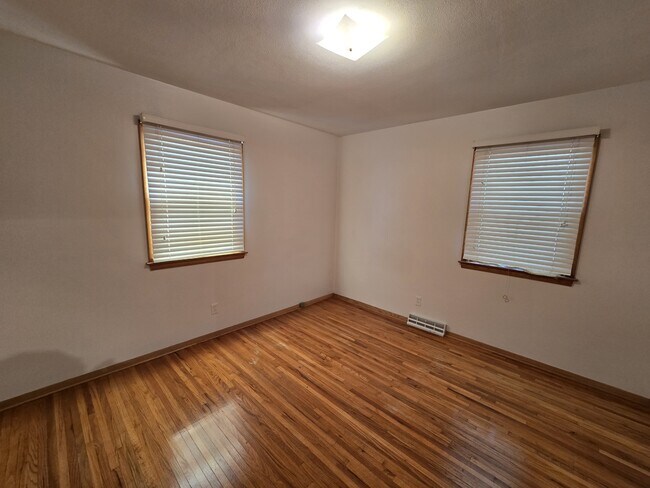 Building Photo - 3502 Veralta Dr