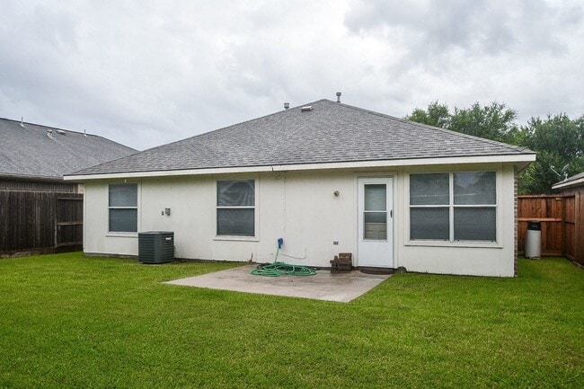 Building Photo - 13911 Sorrel Grove Ct