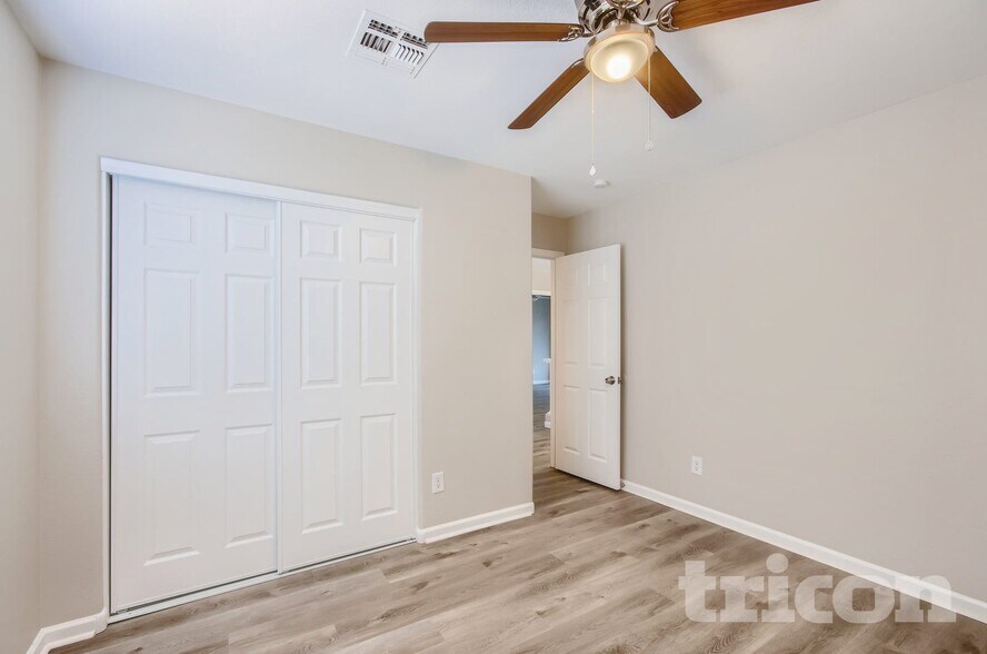 Building Photo - 13409 N 127th Dr