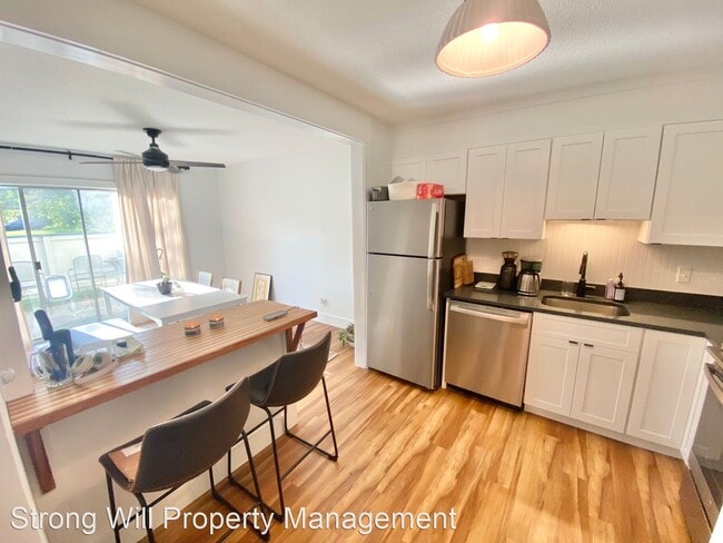Primary Photo - 2 br, 1.5 bath House - 335 Ledgewood Circl...