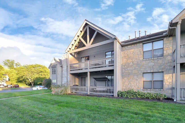 Building Photo - Beautifully Up0dated 1-bedroom, 1-bathroom...