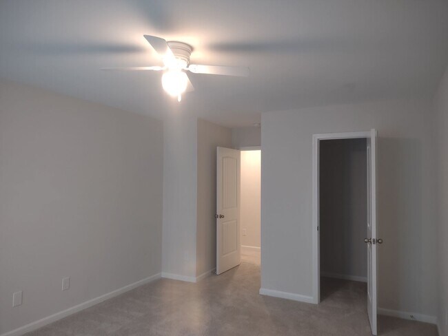 Building Photo - Wonderful Two Story Four Bedroom Three Full Bathrooms Home in Elgin SC