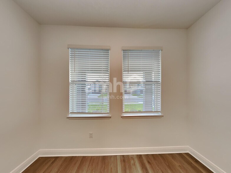 Building Photo - 6532 Atlantic Bch Ave