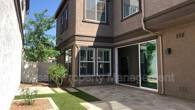 Building Photo - 2624 S Tobin