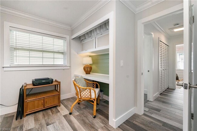 Building Photo - 1320 Lake Shore Dr